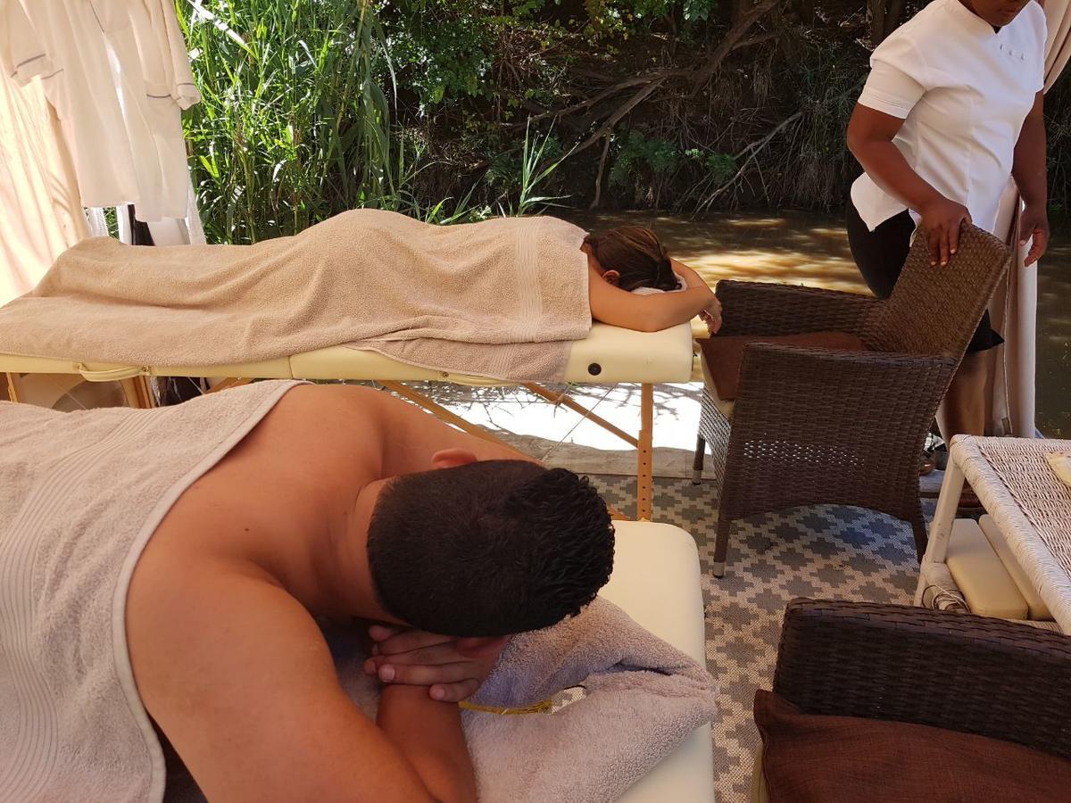 Iris Retreat & Island Day Spa Hartbeespoort Eksteriør billede