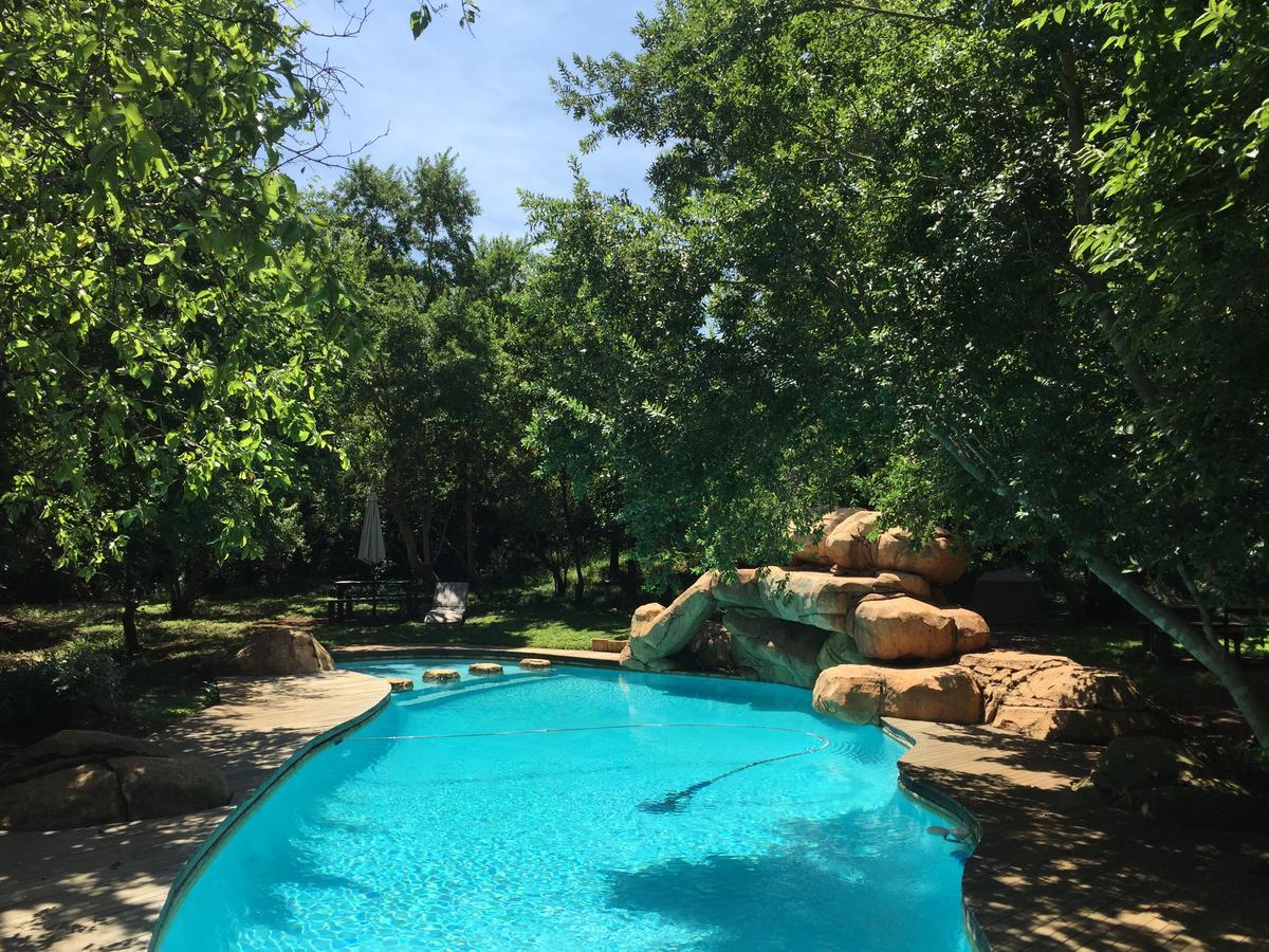 Iris Retreat & Island Day Spa Hartbeespoort Eksteriør billede